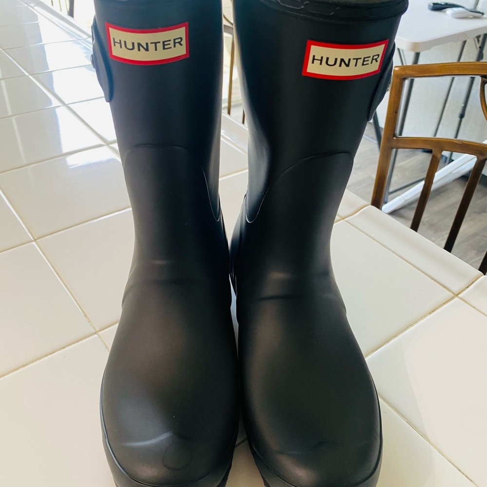 Never Worn Women's Original Short Black Rain Boots